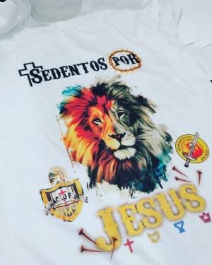 Camisa Branca Personalizada Tecido Poliéster Estampa Colorida A4 ou A3  Sublimação  