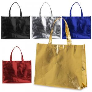 Sacola TNT Metalizada TNT metalizada 110g/m² Altura :  35 cm Largura :  45,5 cm Profundidade : 1X0 - SILK 1 COR FRENTE   